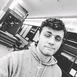 Meet your Posher, Hunter